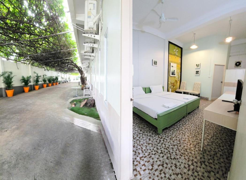 Rajata Hotel Bangkok Exteriér fotografie